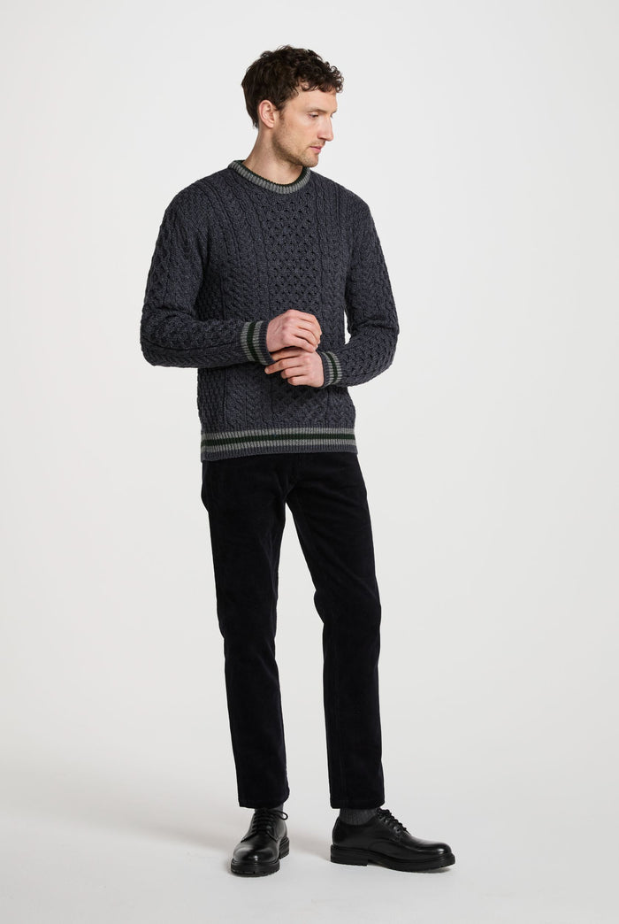 Men's sweater,  Aran, merino wool, made in Ireland, Irish sweater, Boyfriend, cable knit, crew neck， Pullover,grey