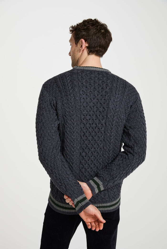 Men's sweater,  Aran, merino wool, made in Ireland, Irish sweater, Boyfriend, cable knit, crew neck， Pullover,grey
