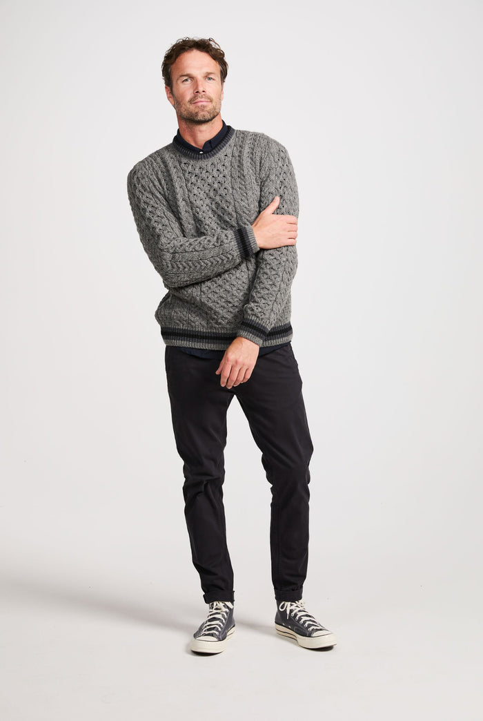 Men's sweater,  Aran, merino wool, made in Ireland, Irish sweater, Boyfriend, cable knit, crew neck， Pullover,grey