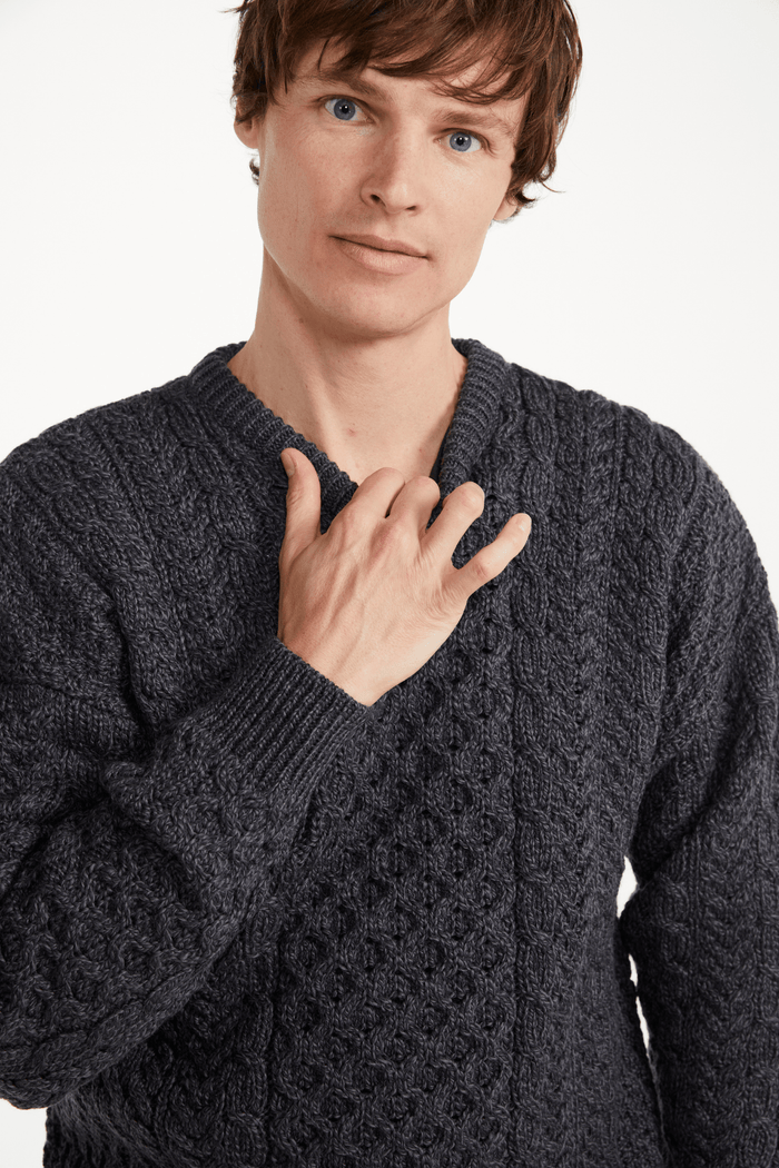 Inisheer Traditional Mens Merino Aran Sweater - Charcoal