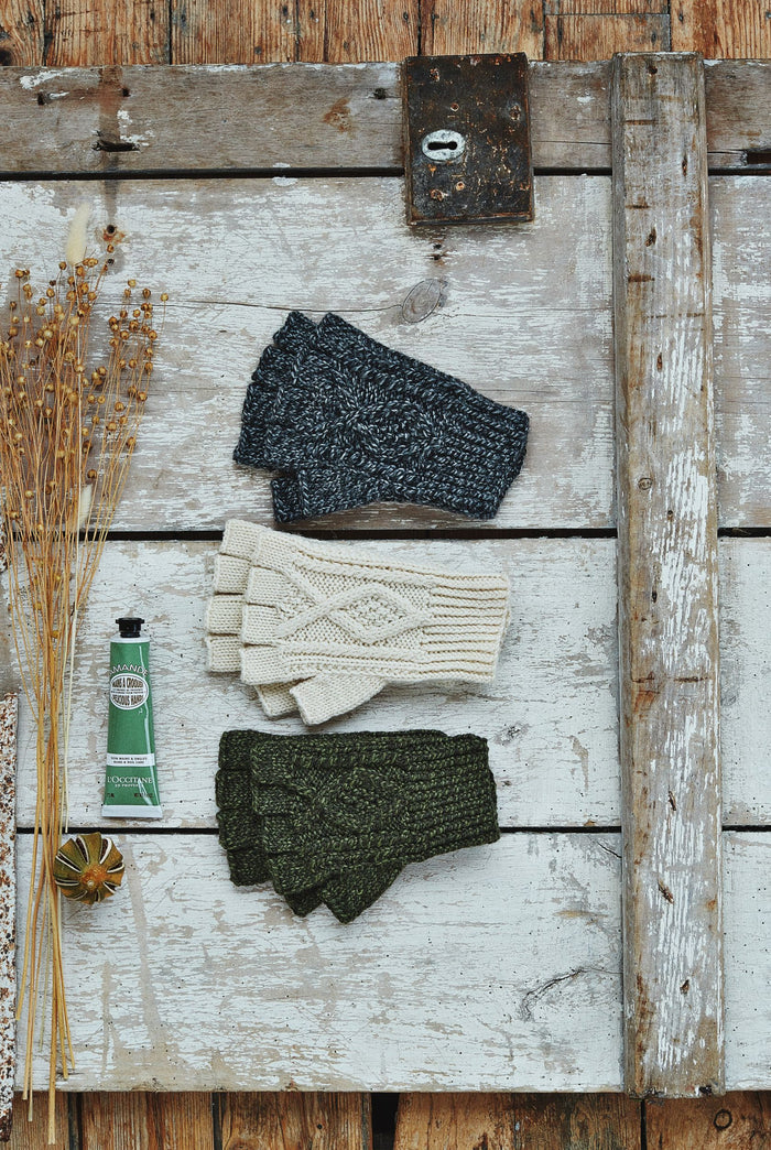wool gloves, aran wool, knitwear, gift, Ireland, gloves, merino wool gloves， fingerless ,cable knit