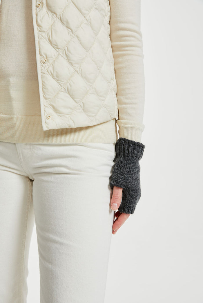 wool mittens, merino wool, gloves,aran, wool gloves, ireland, knitwear, ladies' gloves