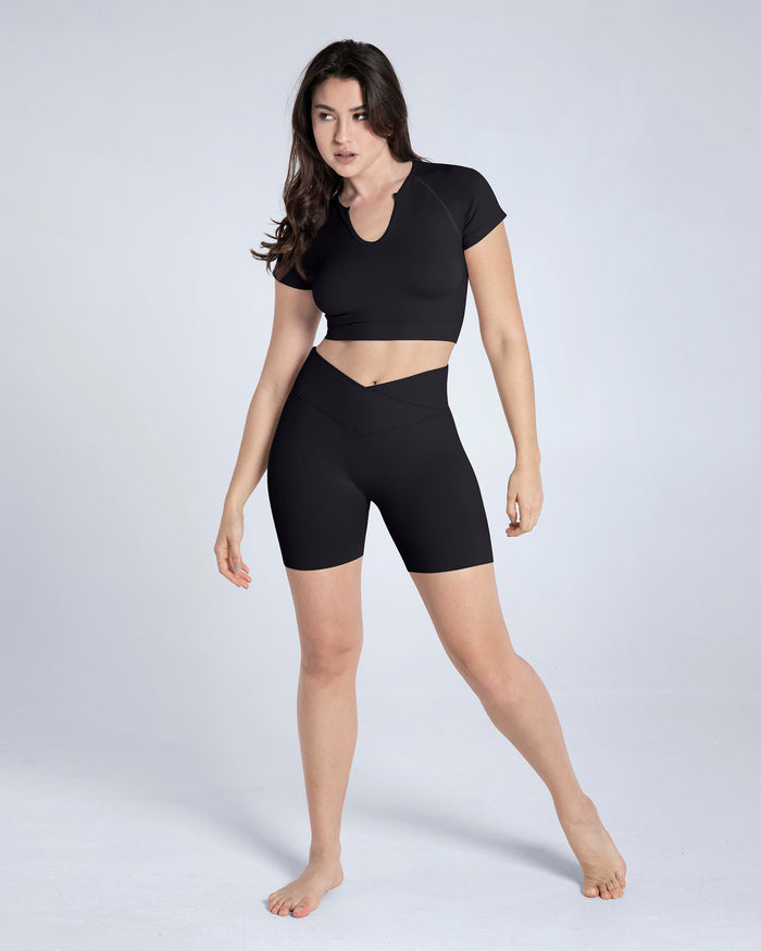 Premium Seamless Crossover Short - Cosmolle