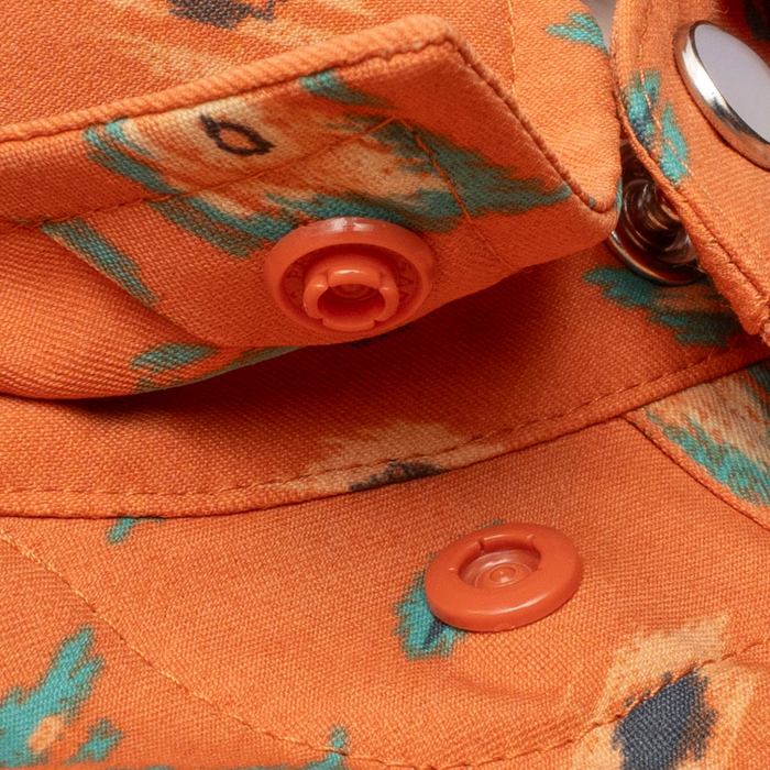 closeup of collar snaps on shirt