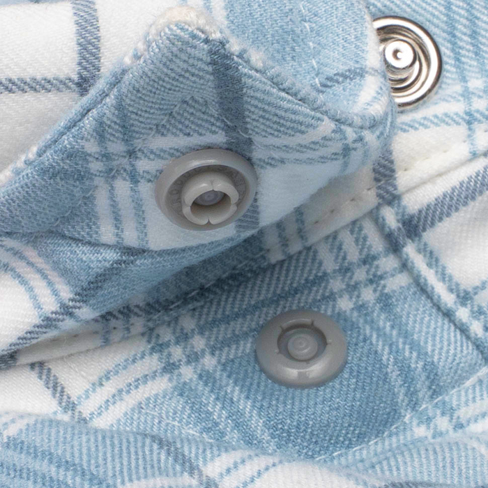 closeup of collar snaps on shirt