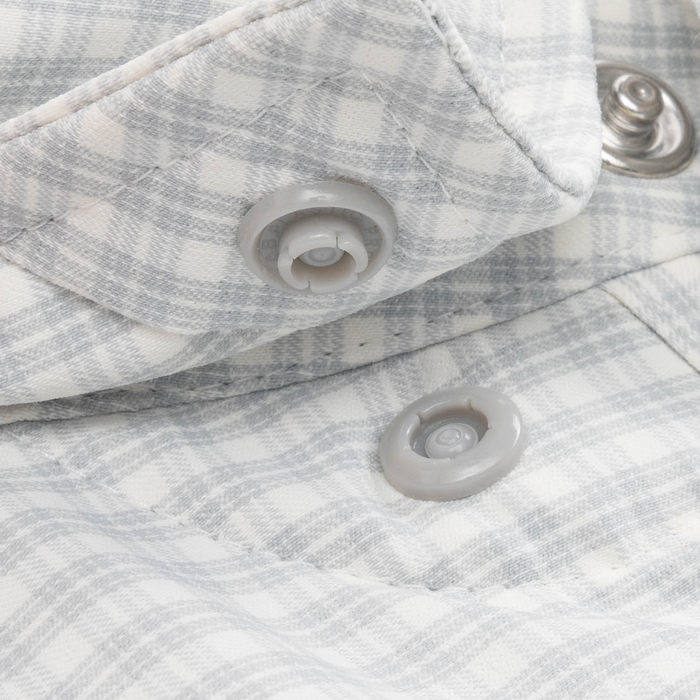 closeup of collar snaps on shirt
