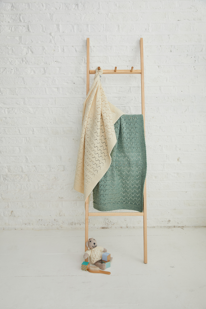 The Owey Moss Stitch Lace Baby Blanket - Green