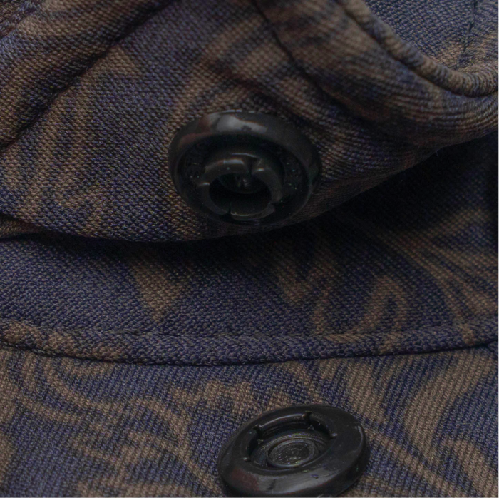 closeup of collar snaps on shirt
